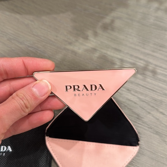 💫Flash Sale💫Prada Beauty Cosmetics Travel Mirror - Picture 6 of 8